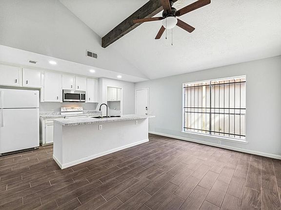 2nd image of 8628 Maplecrest Drive