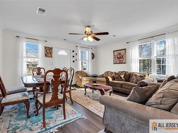 5th image of 18 Avenue B