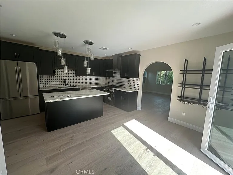 4947 Angeles Vis — Photo 5