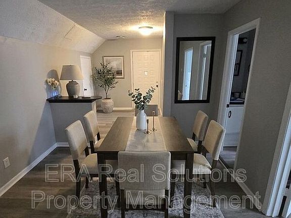 4th image of 1892 1/2 Denune Ave
