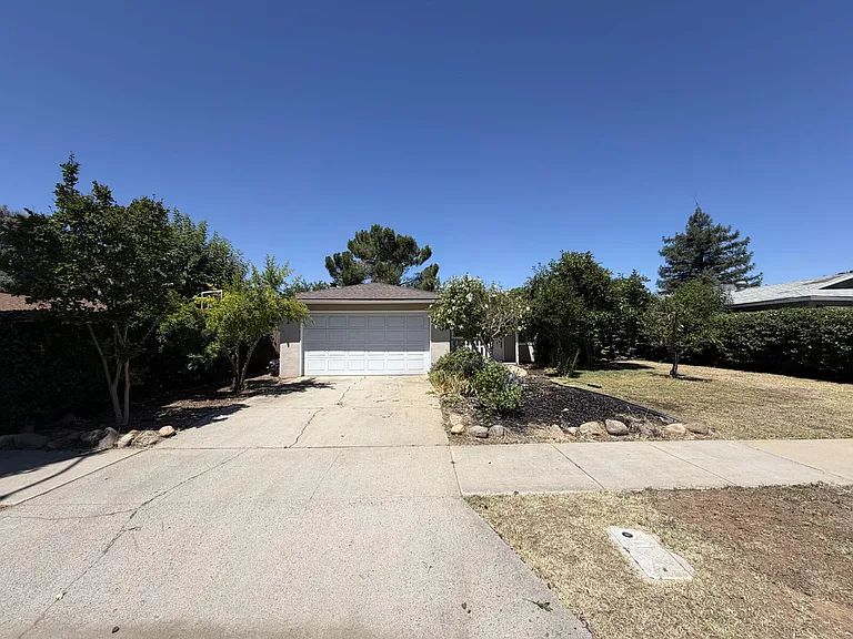 2647 Story Ave — Photo 11