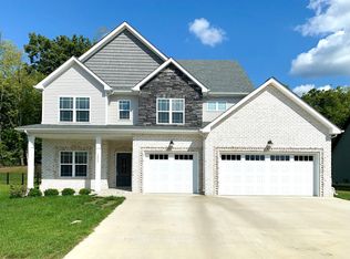 1247 Highgrove Ln, Clarksville, TN 37043