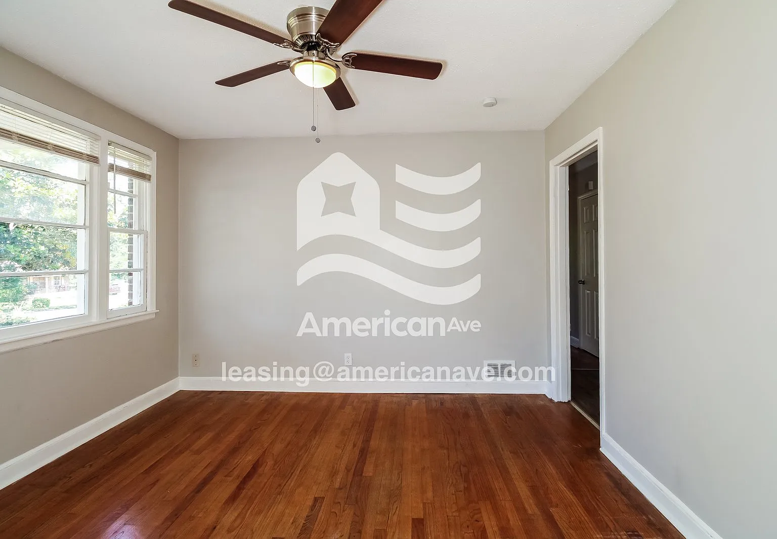 3 bed, 1.0 bath, 1176 sqft, $1,263 — Photo 3