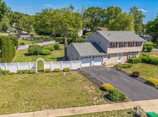 2 Jayne St, Old Bridge, NJ 08857