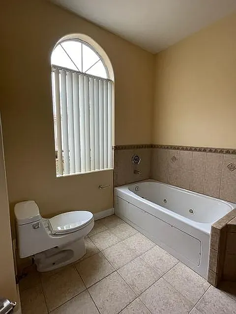 2 bed, 2.5 bath, 1200 sqft, $3,390 — Photo 2