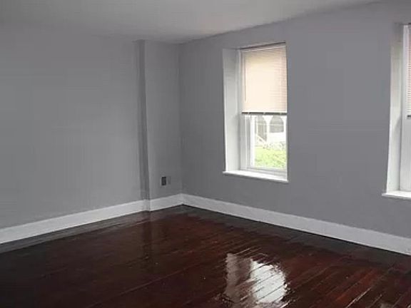 3rd image of 129 Ripka St