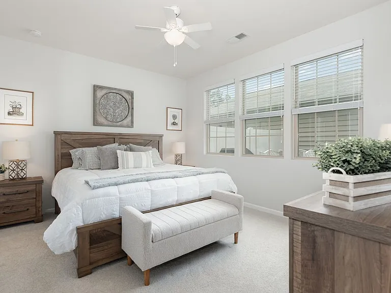 3021 Honeylocust Ln — Photo 18