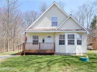 9055 Idlewild Dr, Tobyhanna, PA