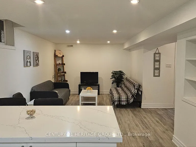 73 Lagani Ave — Photo 3