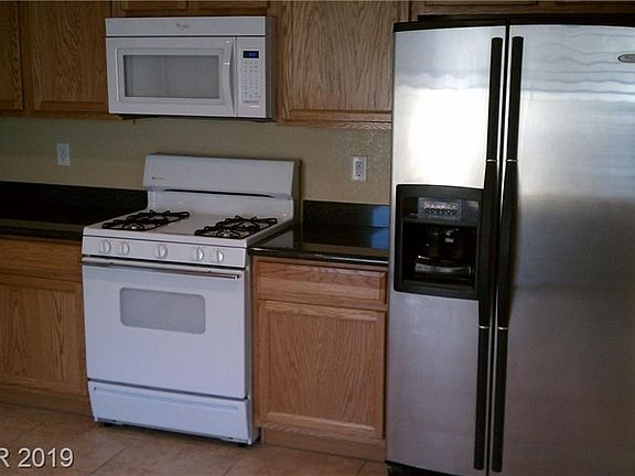 2nd image of 4674 Portola Vista Ave