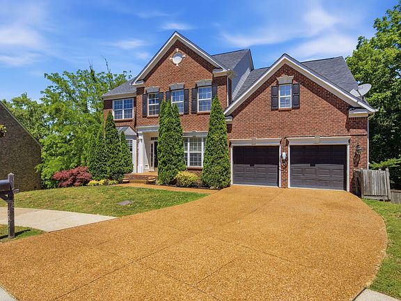 2nd image of 1033 Stone Ridge Dr