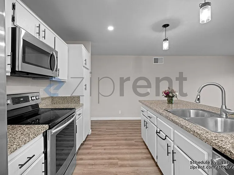 208 Richard Pl — Photo 16