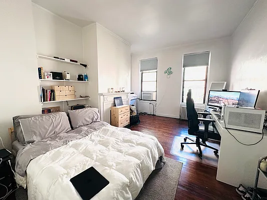 Rented by Ovation Properties, LLC | media 8