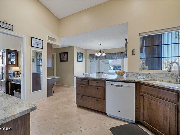 3rd image of 12323 W FIELDSTONE Drive