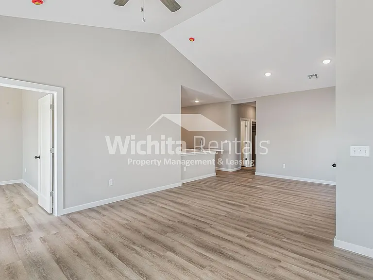 3810 S Bluelake St — Photo 4