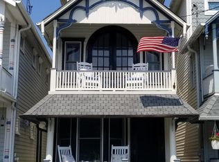 9 1/2 Embury Ave, Ocean Grove, NJ 07756
