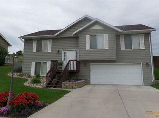 4111 Derby Ln, Rapid City, SD 57701