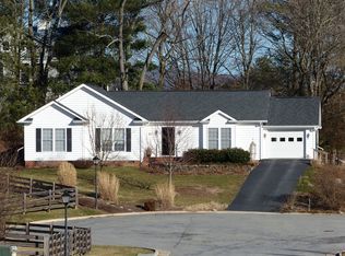 142 Colonnade Ave, Lexington, VA 24450