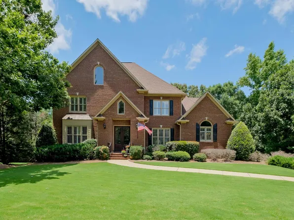 813 Reynolds Crst, Vestavia Hills, AL 35242