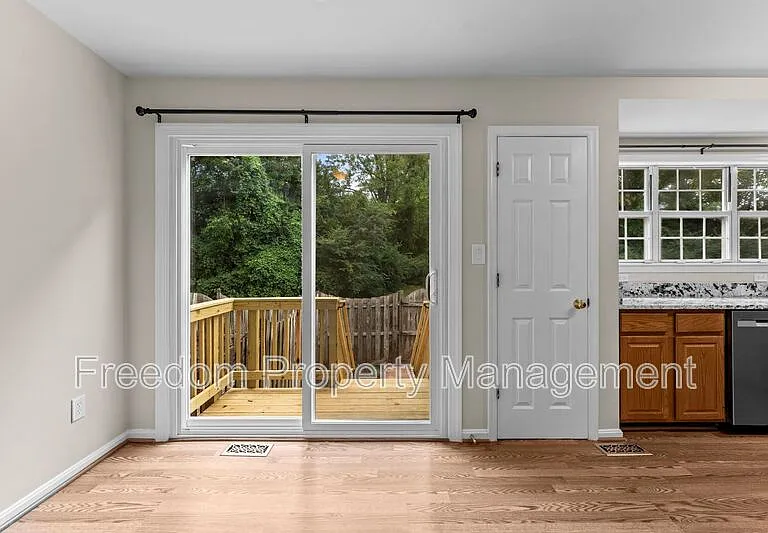 8644 Sanderling Dr — Photo 26