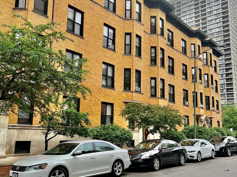 1st image of 1916 N Lincoln Park W APT 2N