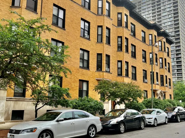 1916 N Lincoln Park W APT 2N, Chicago, IL 60614