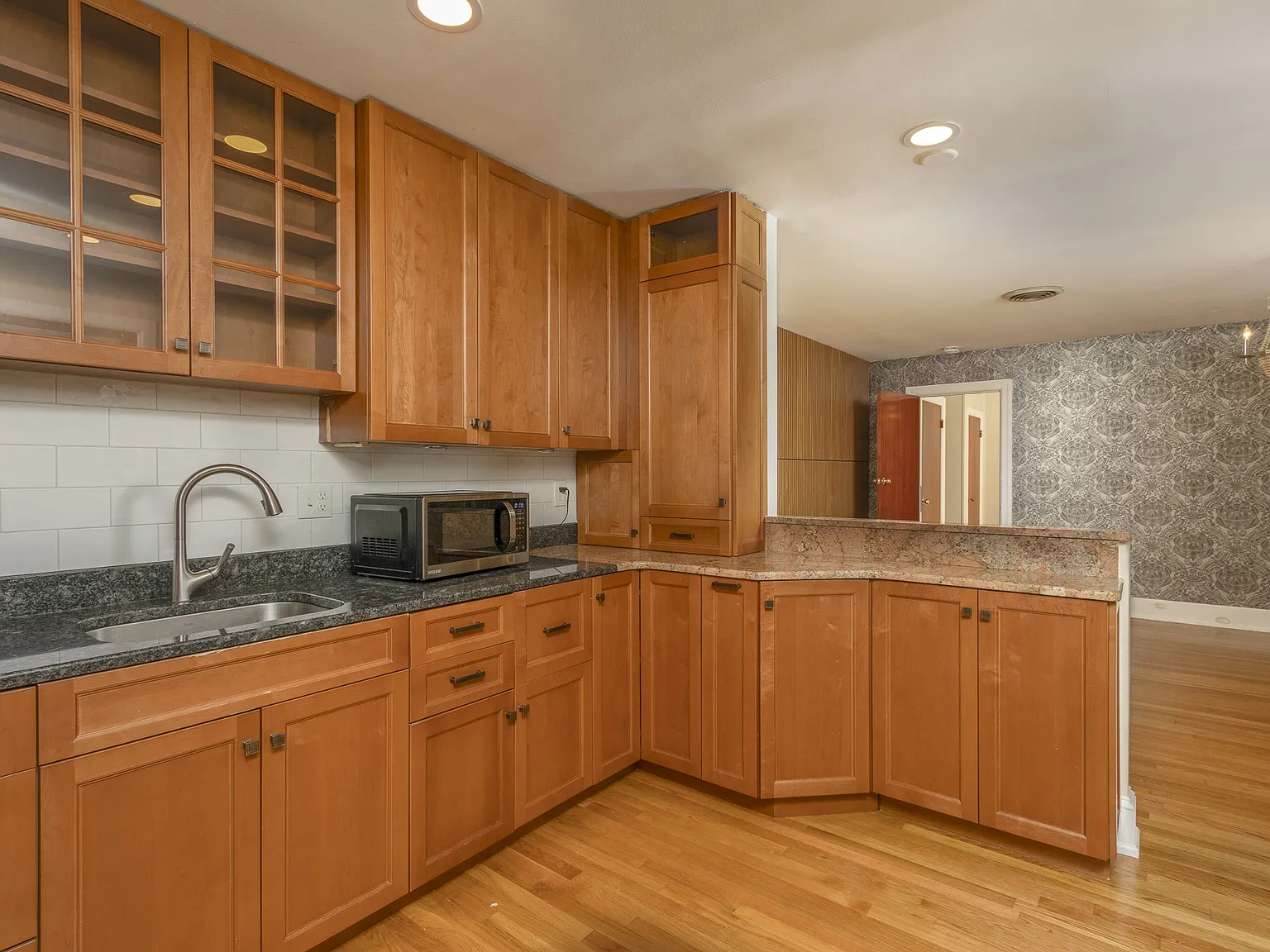 1 bed, $2,100 — Photo 1