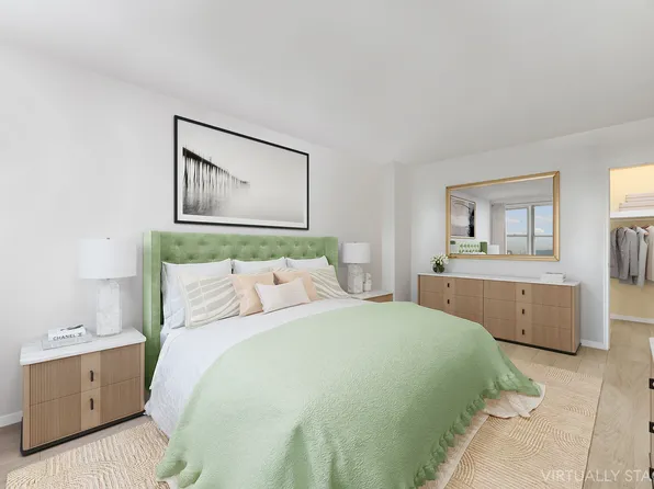 5900 Arlington Avenue image 5 of 16