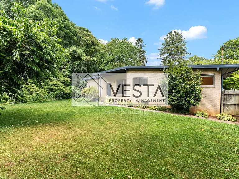 149 Oakdale Rd — Photo 31