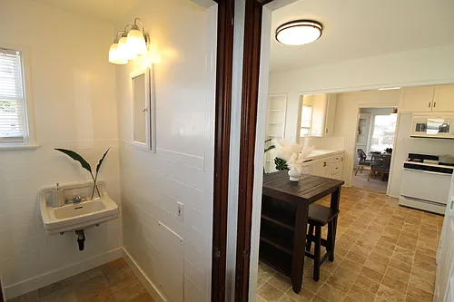 Charming Midtown Ventura Home- 3 Bedroom + 1.75 Bath Photo 1