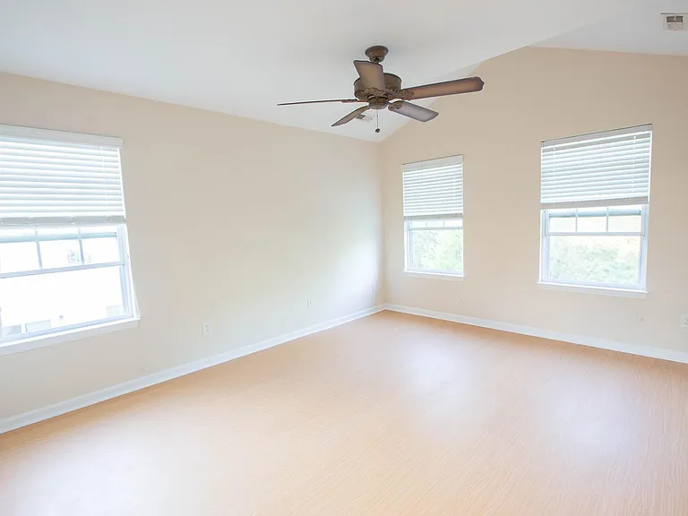 514 Sawcut Ln — Photo 16
