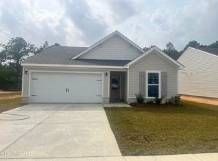 209 Savannah Gardens Rd, Ocean Springs, MS 39564