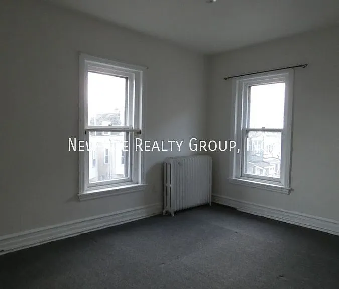 4910 Cedar Ave #3 — Photo 4