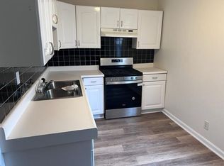 54 Peckham St #3, Fall River, MA 02724