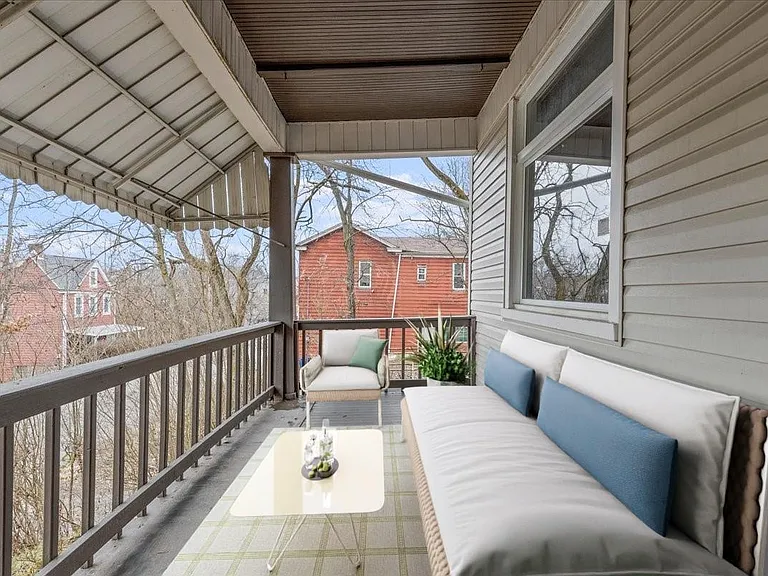 134 Climax St — Photo 3