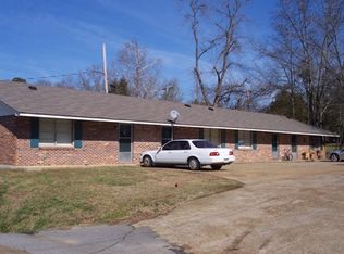 560 Center Avenue, Philadelphia, MS 39350