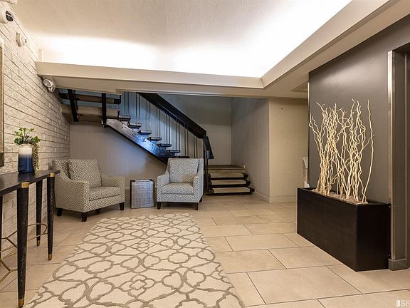 4th image of 2295 Vallejo St APT 406