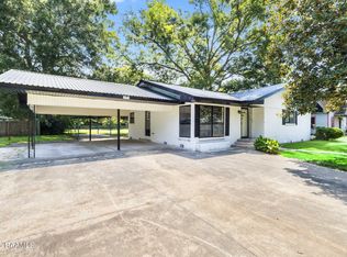 309 N Reed St, Ville Platte, LA 70586