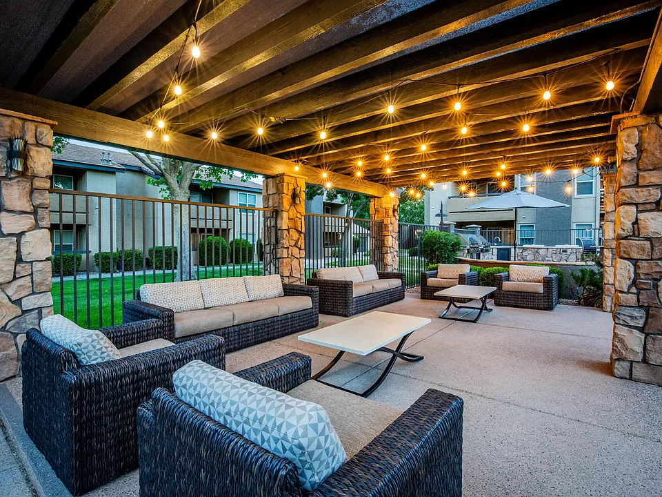 Pool Cabanas
