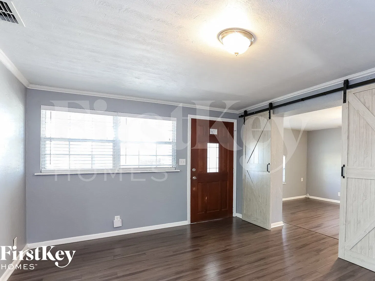3 bed, 2.0 bath, 1417 sqft, $2,895 — Photo 3