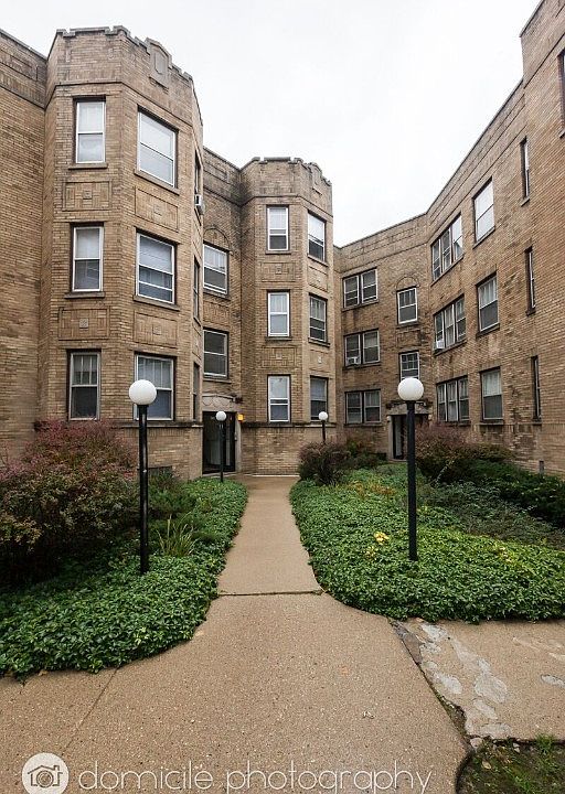 1st image of 903 W Altgeld St #1A