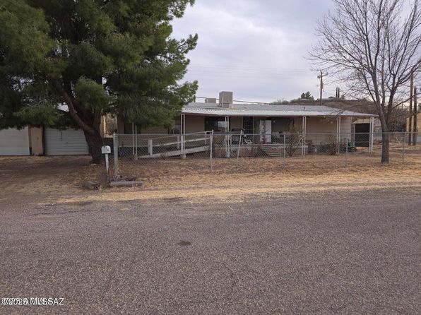 422 E Apache St, Huachuca City, AZ 85616