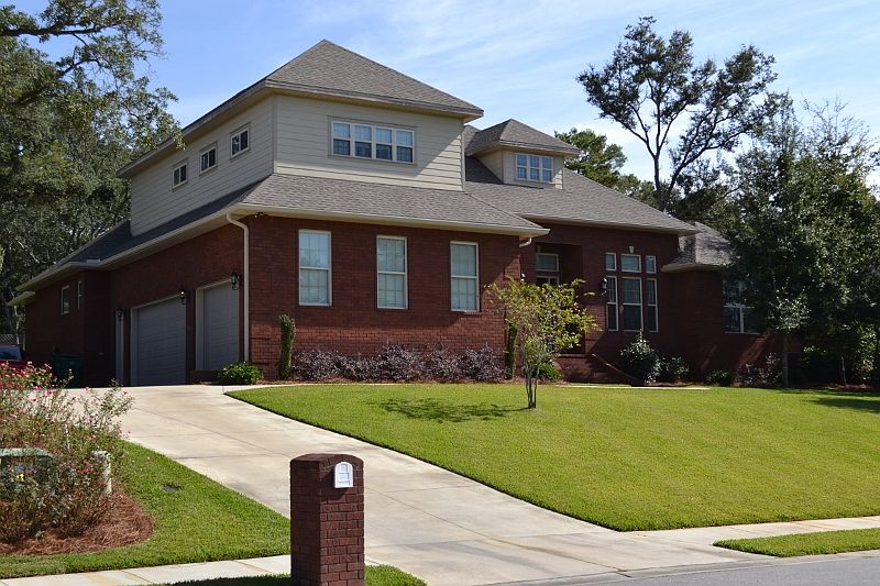 1st image of 404 Chimney Rock Cir