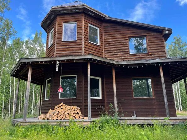 1246 Richard Berry Dr, Fairbanks, AK 99709
