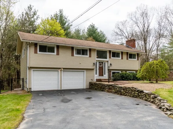 202 Brewer St, Northborough, MA 01532