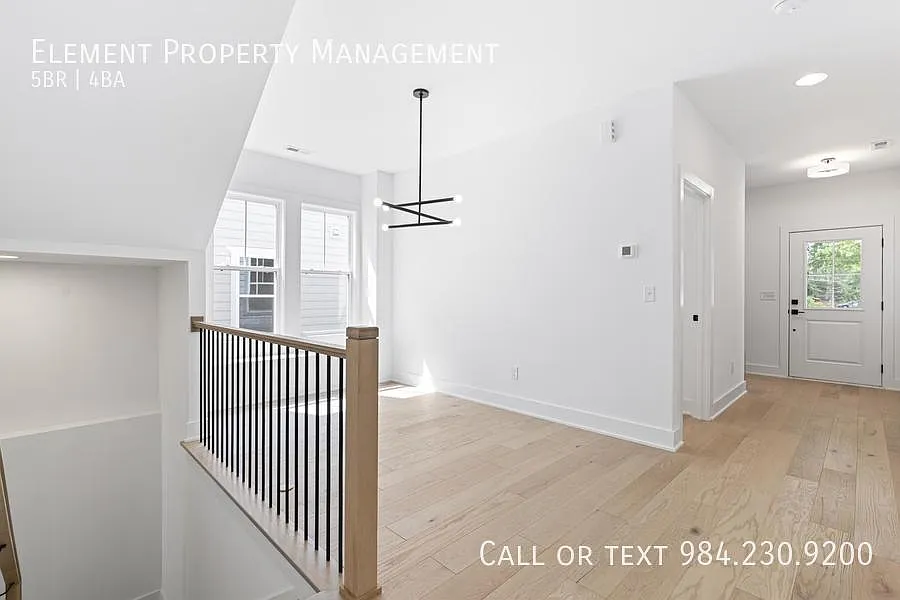 5 bed, 3.5 bath, 2334 sqft, $3,700 — Photo 3