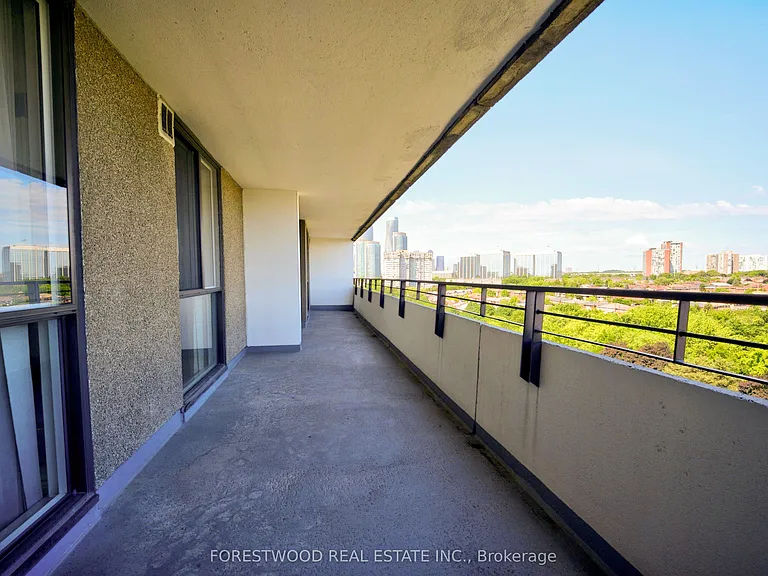 1300 Mississauga Valley Blvd #1108 — Photo 22