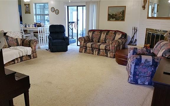 3rd image of 5709 Diamond Oaks Dr N