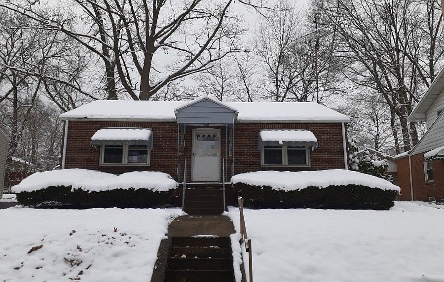 1st image of 601 N Bentley Ave
