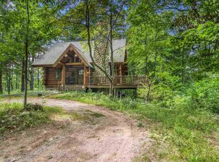 3227 E Overby Trl, Lake Leelanau, MI 49653